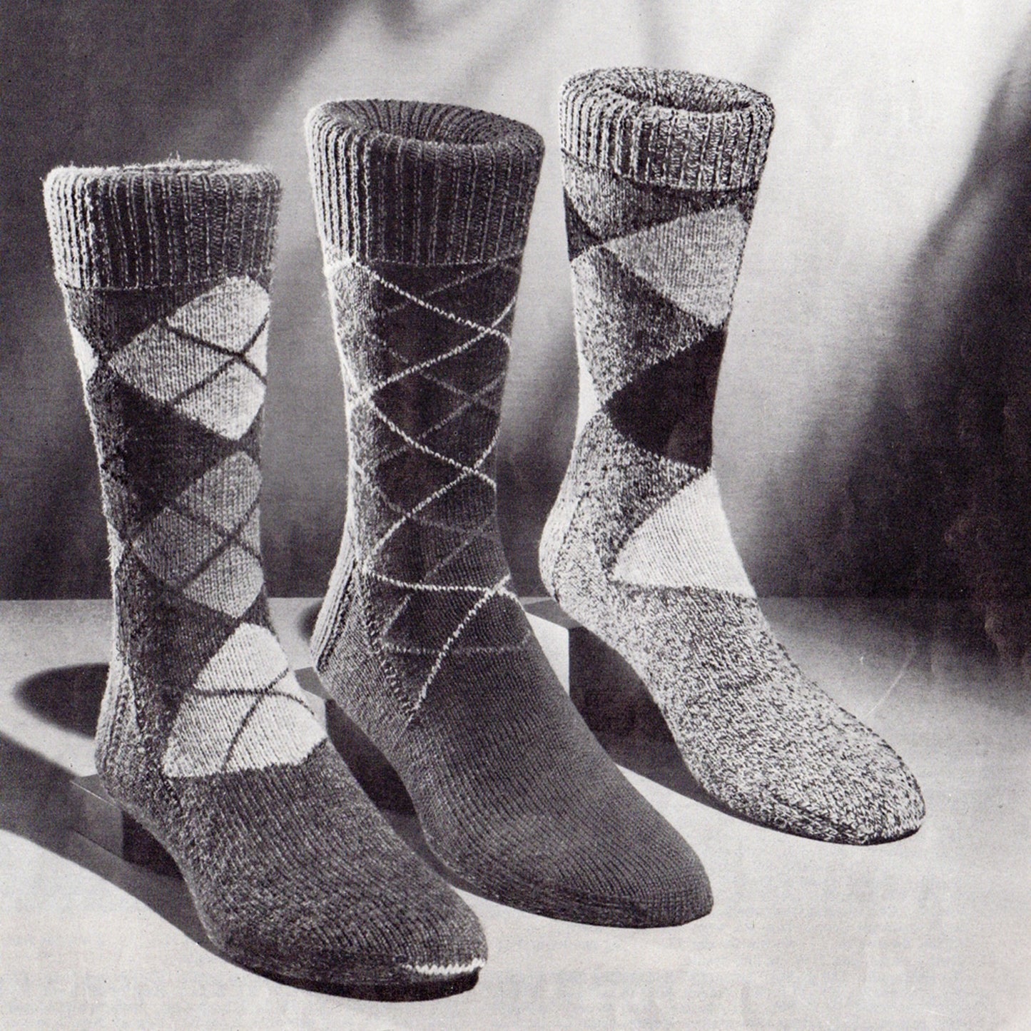 vintage knitting patterns download Day17Vintage B1079 Hand Knit Socks by Beehive No. 37 Pattern Booklet