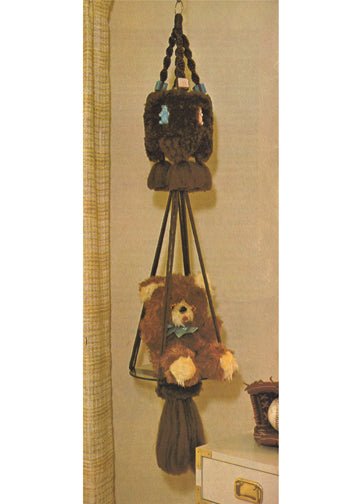 vintage knitting patterns download Day17Vintage H1006 Hanging Teddy Bear Shelf