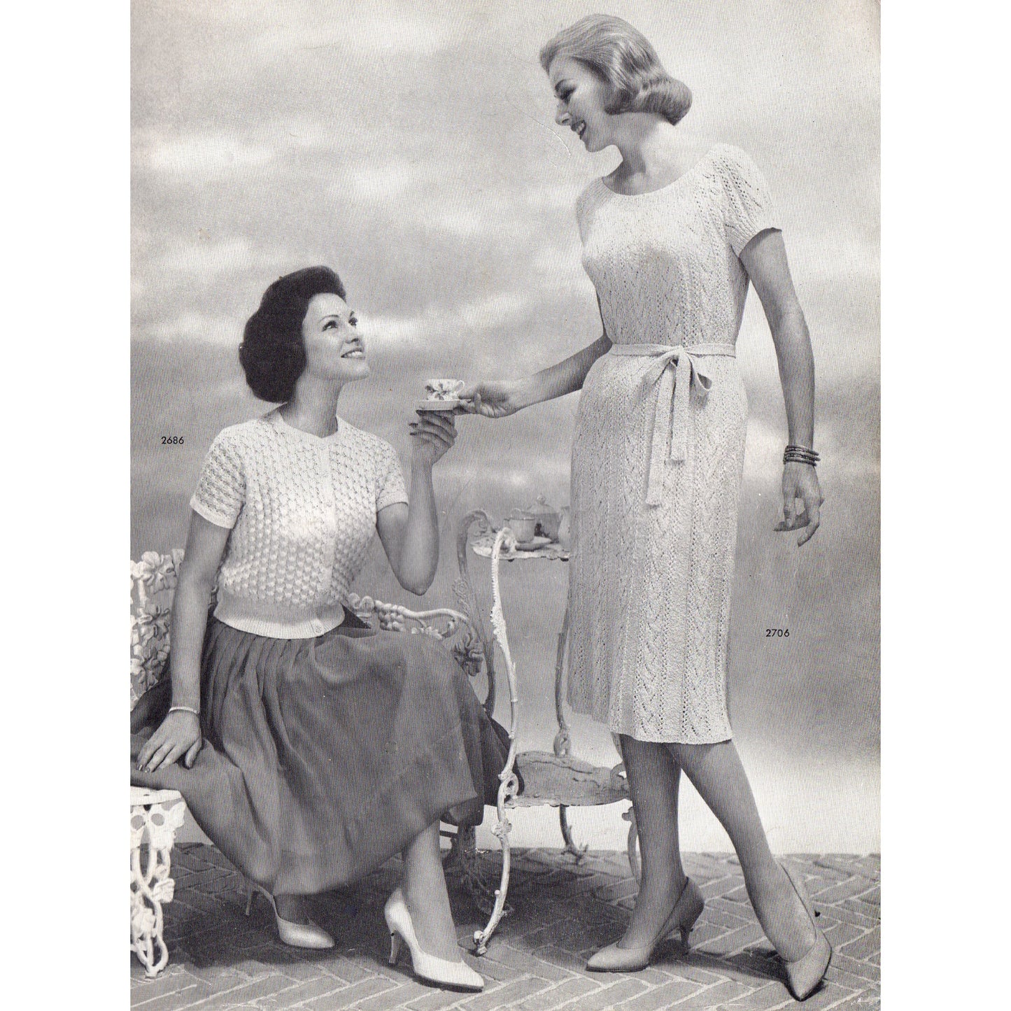 vintage knitting patterns download Day17Vintage B1075 Bear Brand Easy to Knit Fashions for Resort and Sport Vol. 358